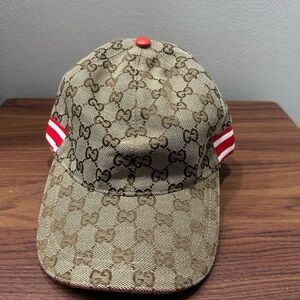 Gucci GG Monogram Red Web Stripe Beige Baseball Cap Hat Size M